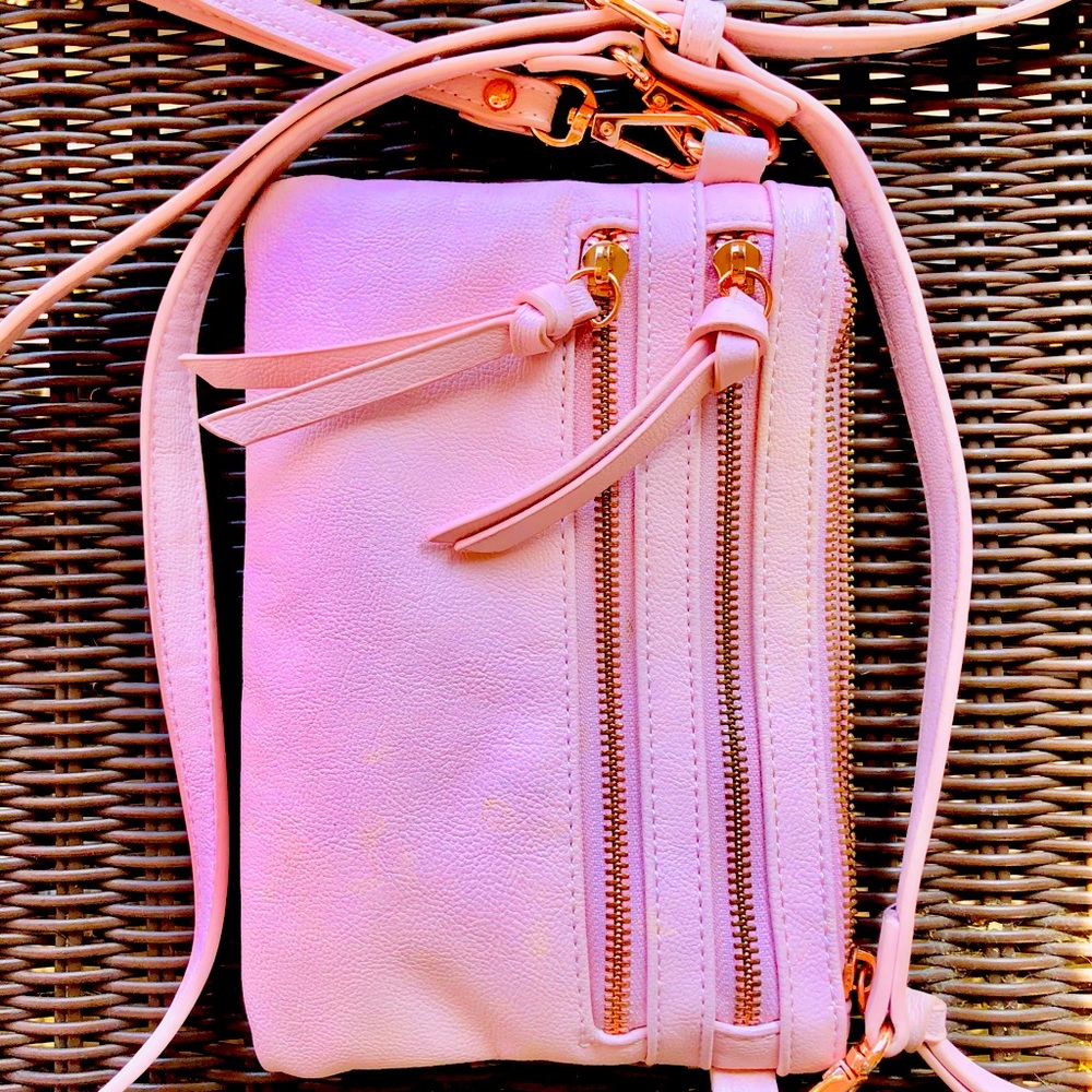 Adorable pink crossbody from Charming Charlie